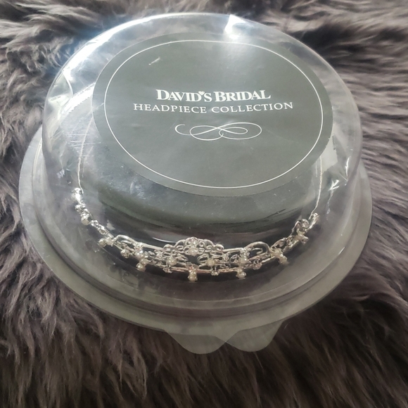 David's Bridal Accessories Nwt Davids Bridal Silver Tiara With